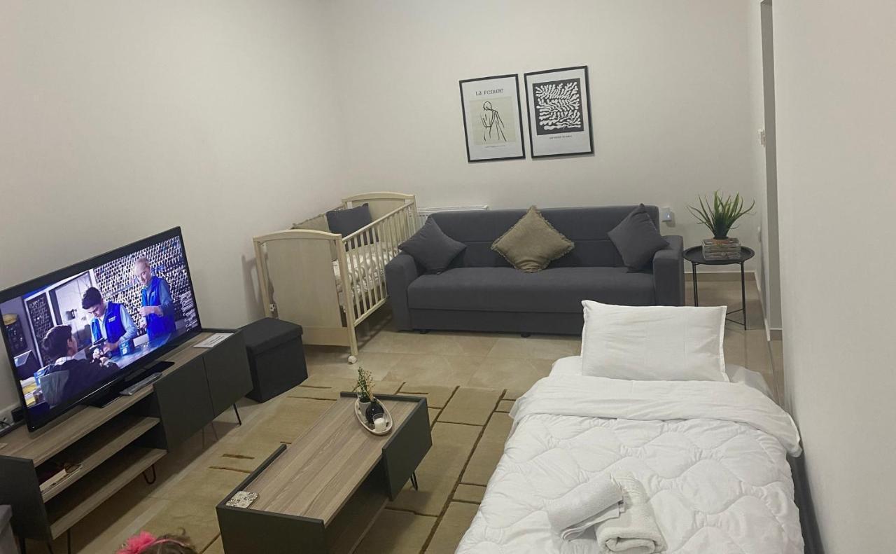 Olive Inn City Drama Bagian luar foto
